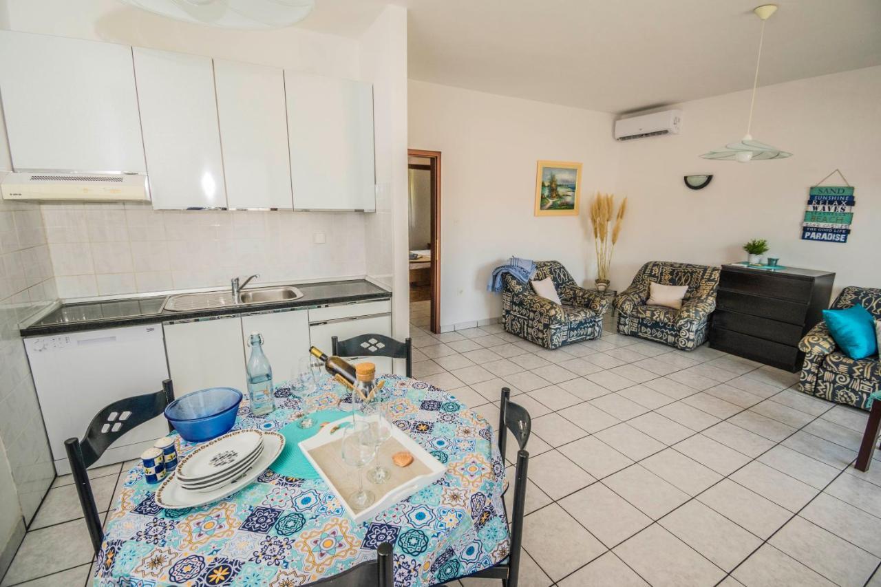 Apartments Pampas Island Pag باغ المظهر الخارجي الصورة