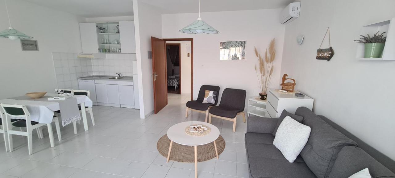 Apartments Pampas Island Pag باغ المظهر الخارجي الصورة